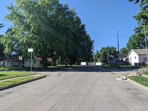 4th image of 1505 N Lindsay St