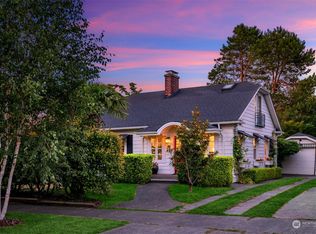 2716 Belvidere Ave SW, Seattle, WA 98126