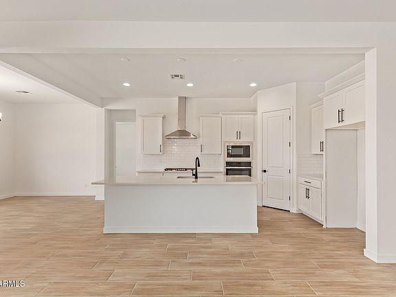 3rd image of 18188 W WATKINS Street