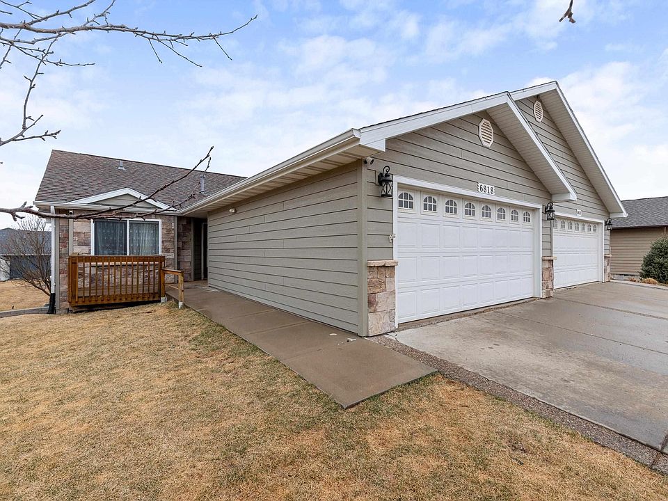 1st image of 6818 Cambridge Ct