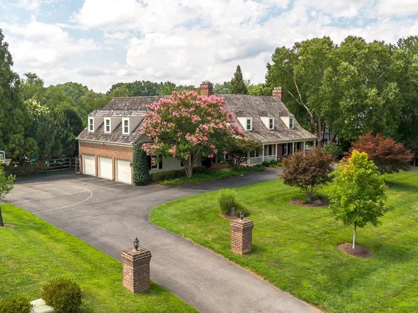 13208 Squires Ct, North Potomac, MD 20878