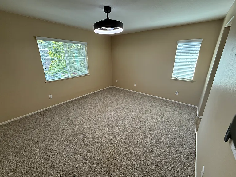 3329 Hatten Ln — Photo 12