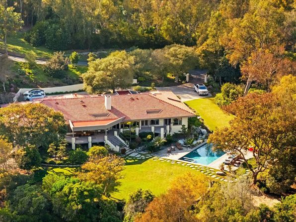 5491 Calzada Del Bosque