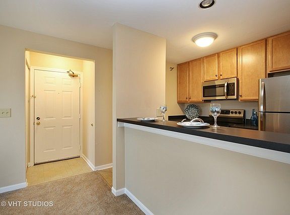 5th image of 208 Glengarry Dr APT 102