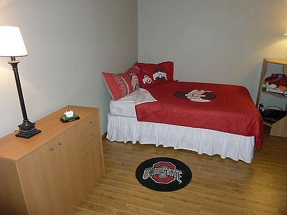 5th image of 7801 Jaymes St