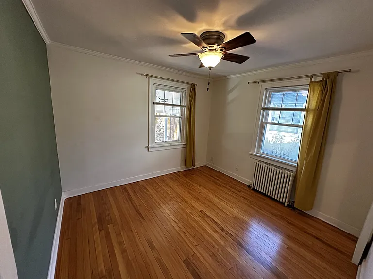 325 Sumner St — Photo 14