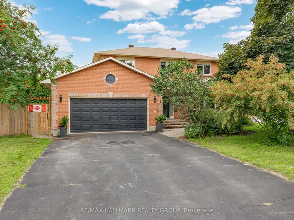 1 Hedgerow Ln, Ottawa, ON K2S 1C9