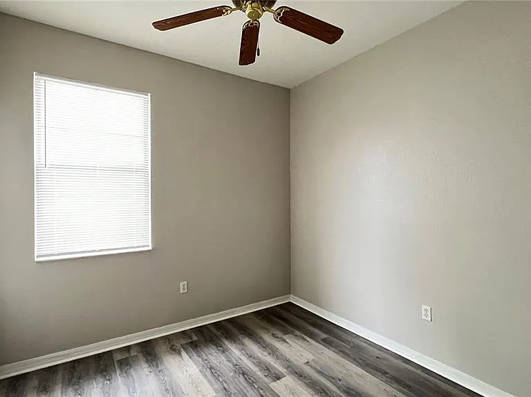 318 Sand Ridge Dr — Photo 13