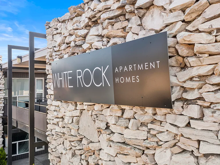WhiteRock Apartments — Photo 21