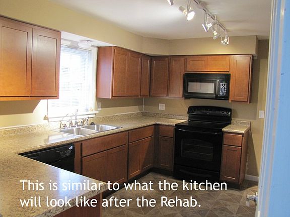 2nd image of 6704 Village Square Dr