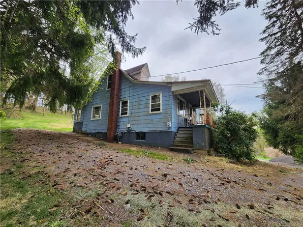 344 Parkhill Dr, Johnstown, PA 15909