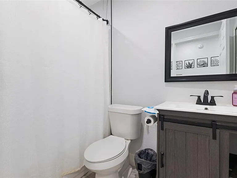 457 Sonja Cir — Photo 16