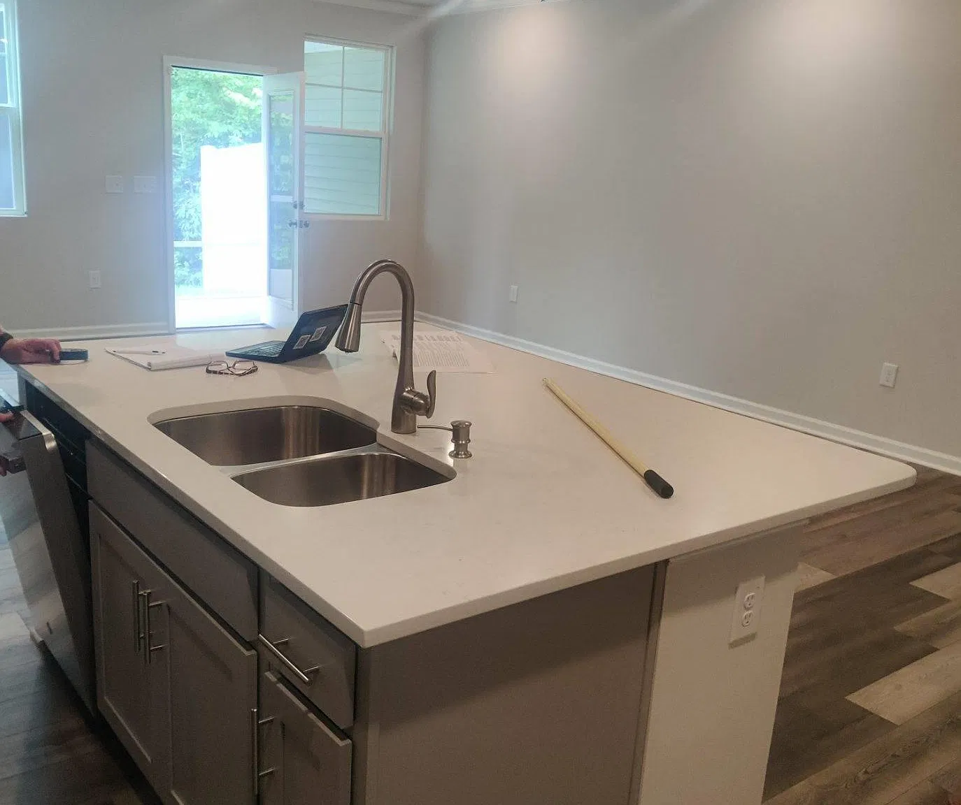 3 bed, 2.5 bath, 1680 sqft, $1,850 — Photo 4