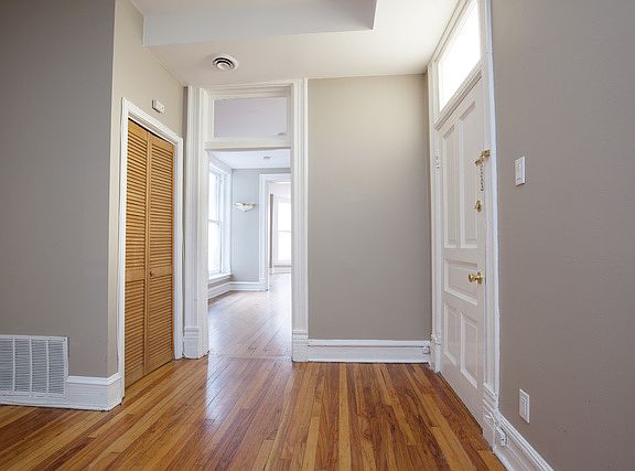 4th image of 1314 S Wabash Ave #3