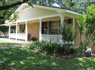 704 W 17th Ter, Russellville, AR 72801