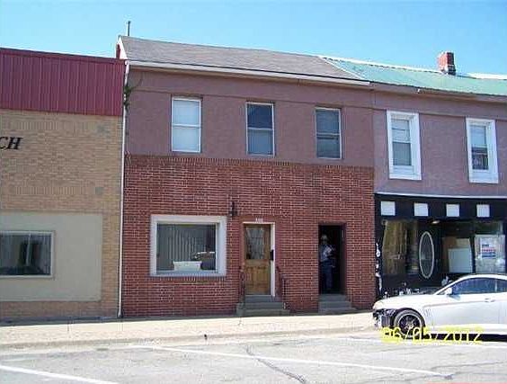 1st image of 306 E Robinson St