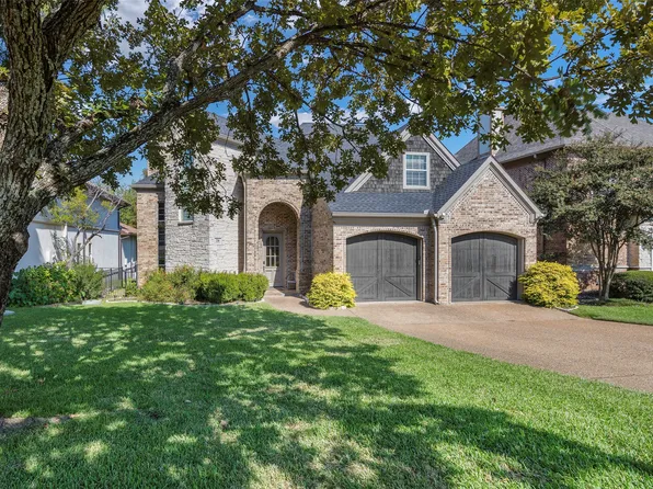 216 Hide A Way Dr, Mabank, TX 75156