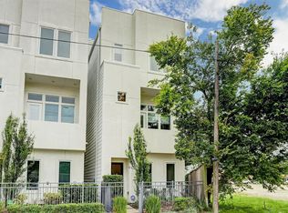 110 Pierce St, Houston, TX 77002
