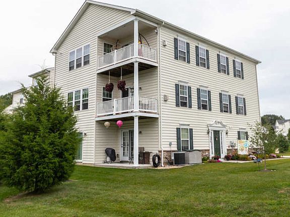 4th image of 354 Larose Dr #354