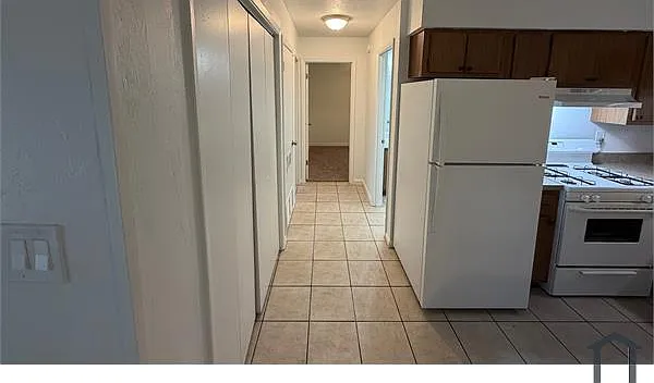921 NW 40th Ave — Photo 4