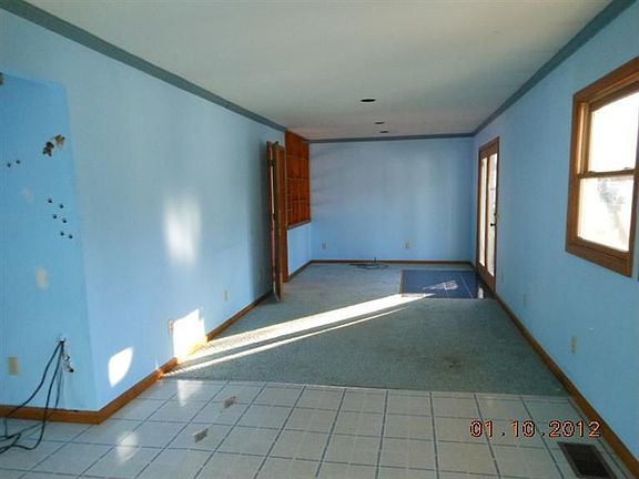 5th image of 4806 Roosevelt Ave