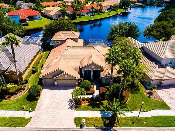 2nd image of 10811 Barbados Isle Dr