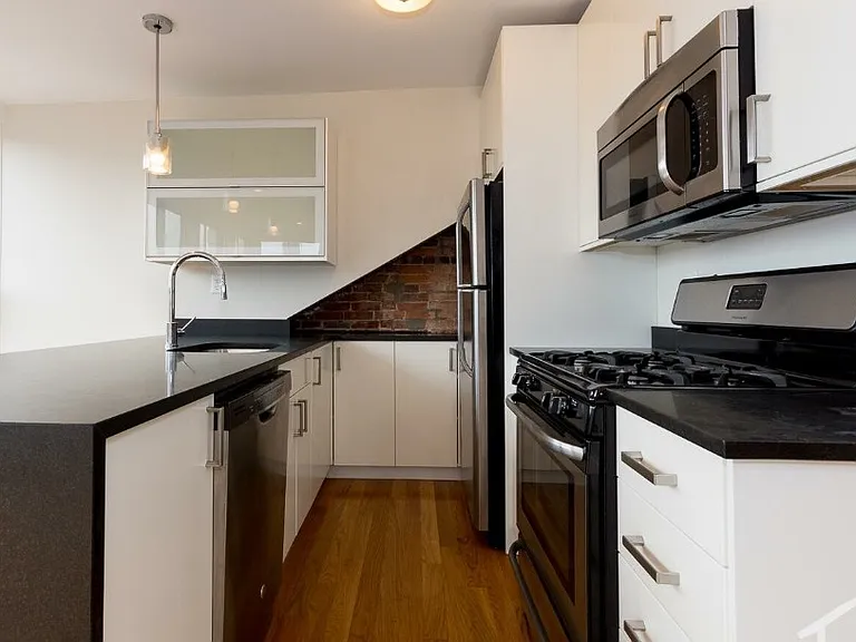 656 Massachusetts Ave #7 — Photo 4