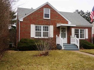 2004 Oregon Ave, Rockford, IL 61108