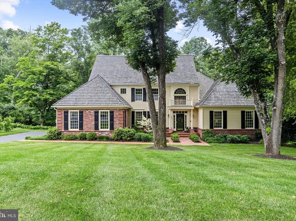 119 Weatherburn Way, Newtown Square, PA 19073