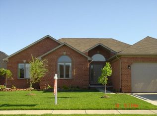 20434 Alexander Dr, Macomb, MI