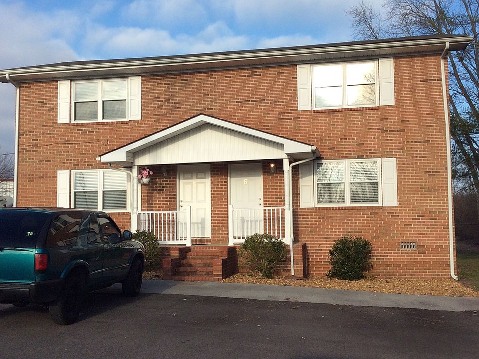 1st image of 35 McKinley Ln APT 106
