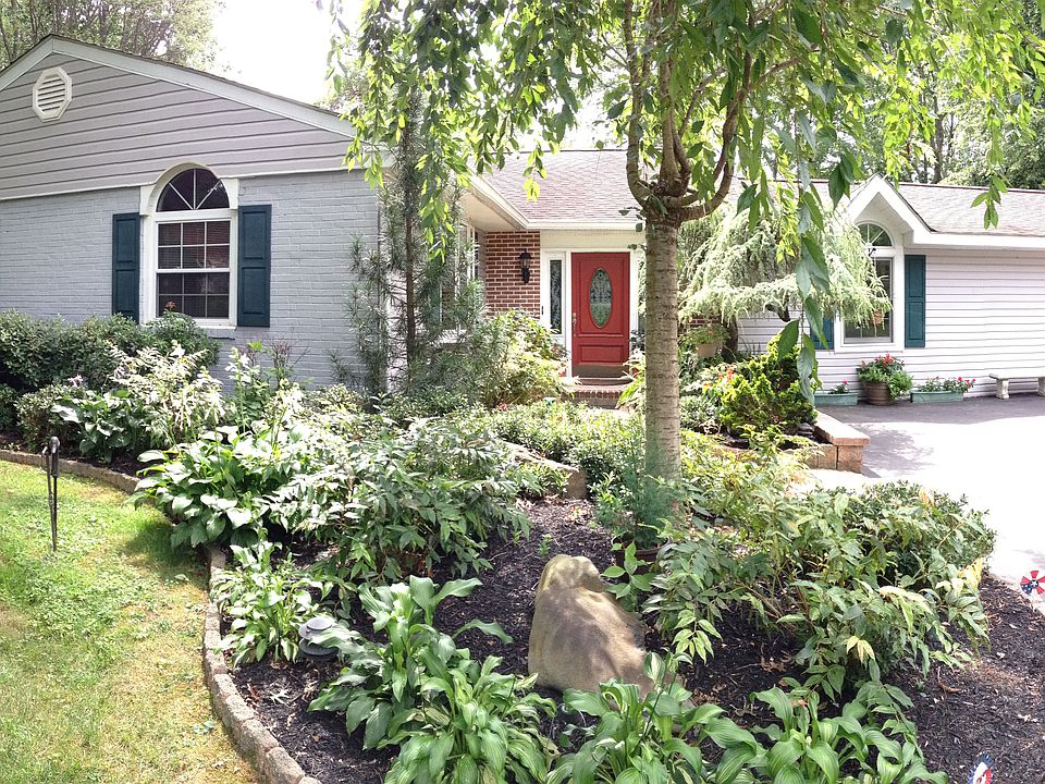 Exquisite Landscaping!