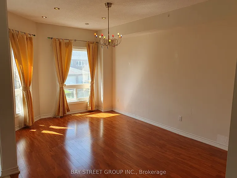 71 Ian Baron Ave — Photo 14