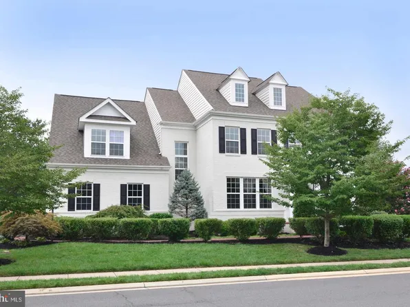 40990 Waxwing Dr, Leesburg, VA 20175