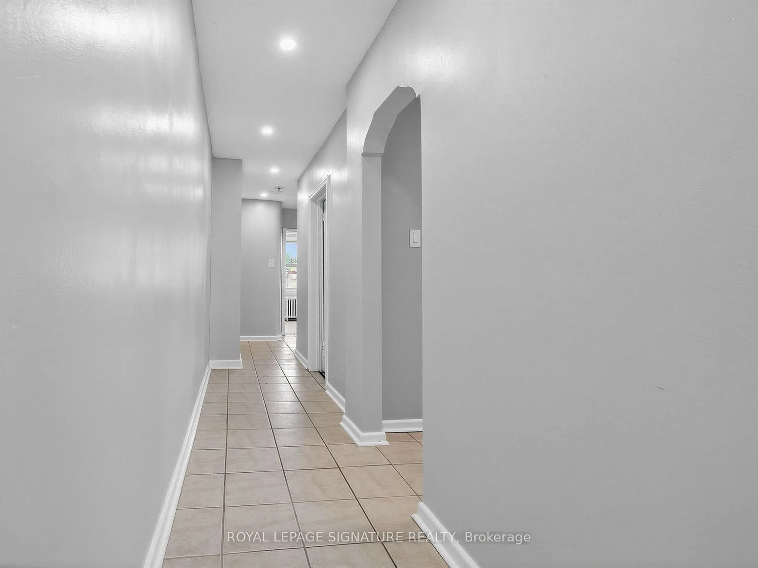 3 bed, $2,200 — Photo 3