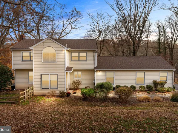 24 Forrest Blend Dr, Titusville, NJ 08560