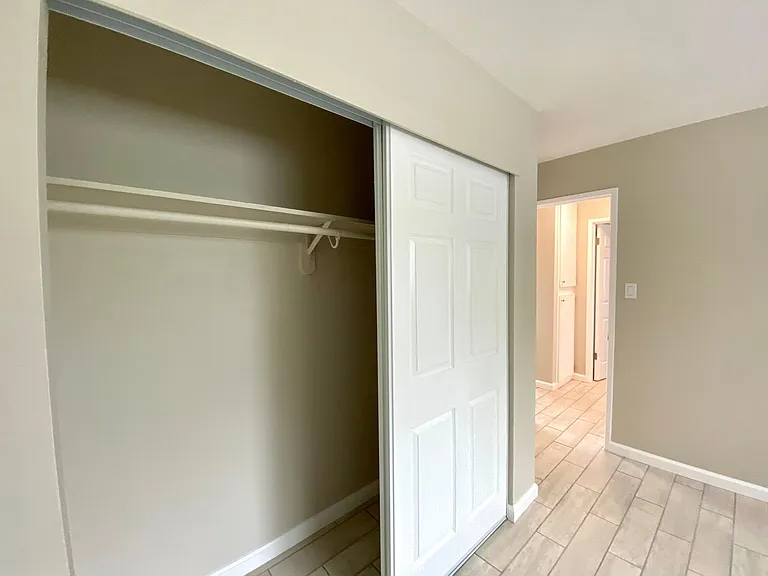 Solano Apartments — Photo 9
