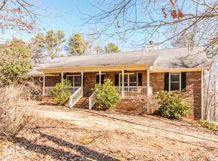 1035 Lake Deerfield Rd, Hull, GA 30646