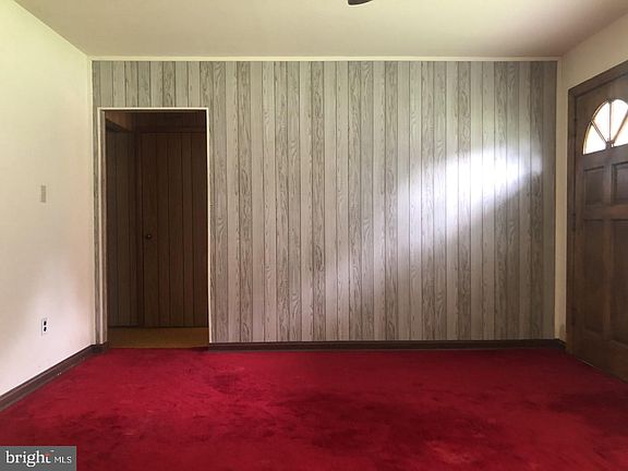 3rd image of 8105 Arundel Dr