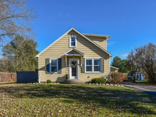 244 Park Ave, Oconto Falls, WI 54154