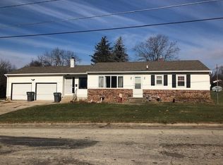 605 6th St NE, Oelwein, IA 50662
