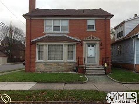 2360 Edwin - Front.jpg