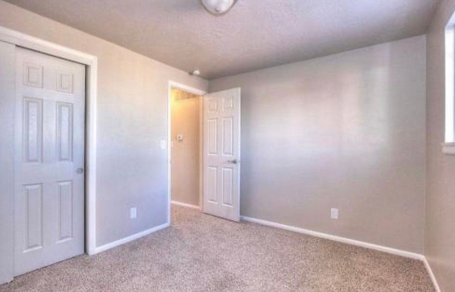 1st image of 3416 W Dill Dr