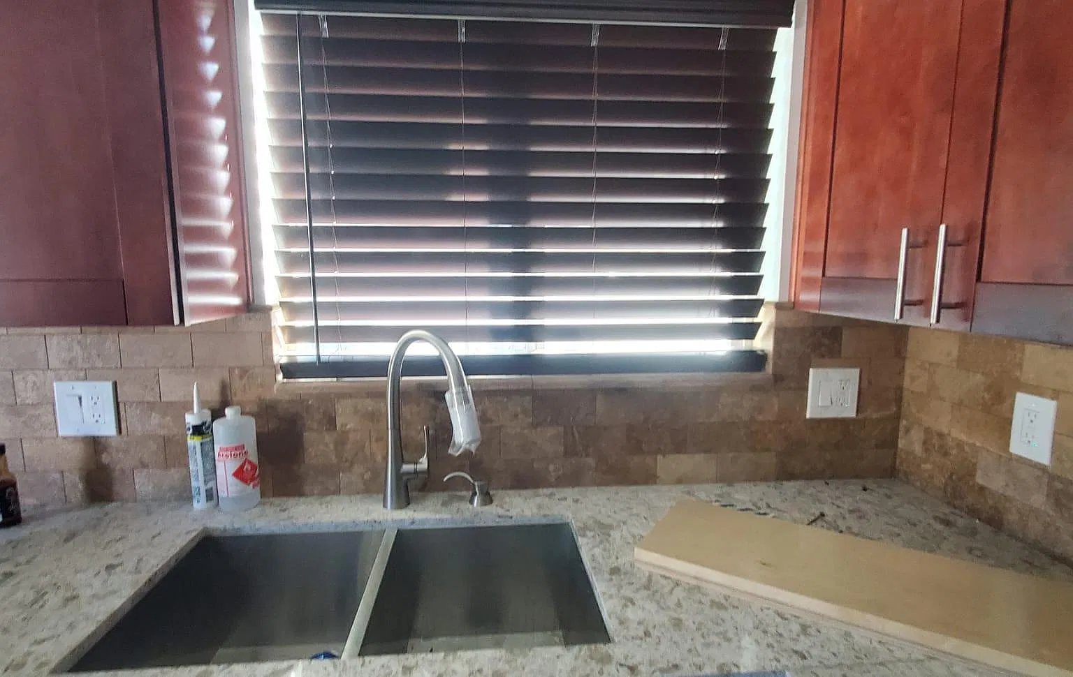 2 bed, 700 sqft, $2,500 — Photo 3