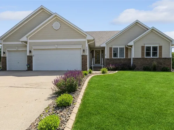 7057 Carey Ct, Johnston, IA 50131