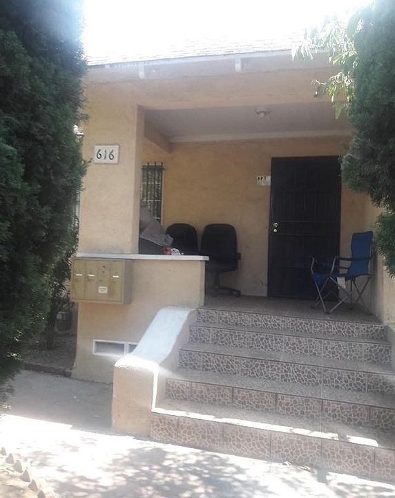 1st image of 616 W 47th St