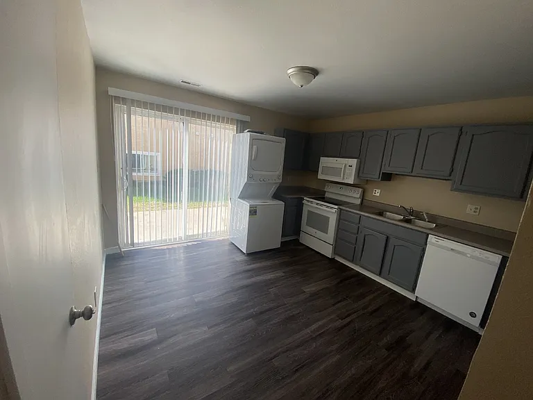 2629 E Uintah St #C — Photo 49
