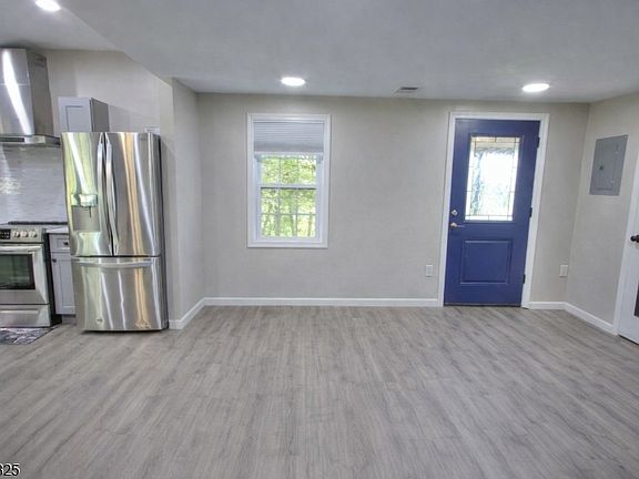 5th image of 31 Station Rd