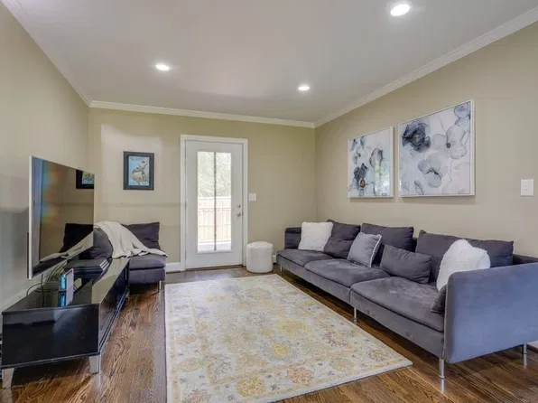 (undisclosed Address), Nashville, TN 37216