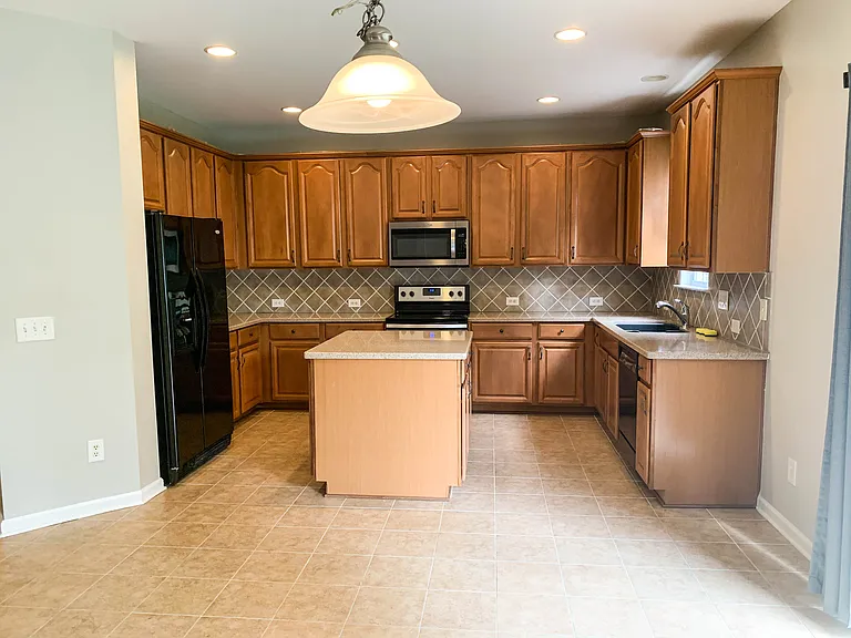 5912 Cactus Valley Rd — Photo 8